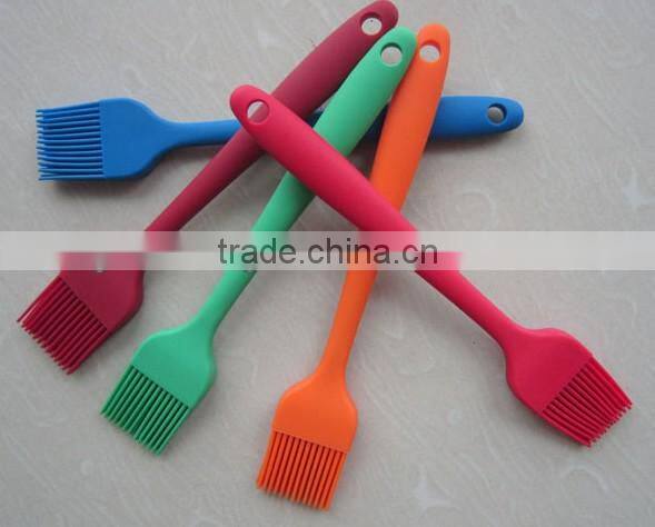 FDA LFGB standard silicone BBQ brush with metal insert