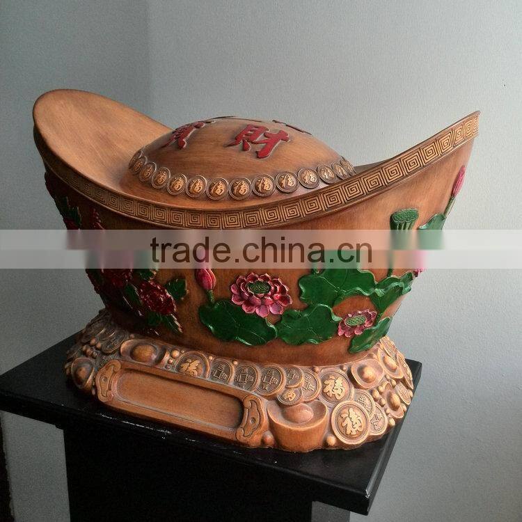 Resin giant gold ingot sculpture