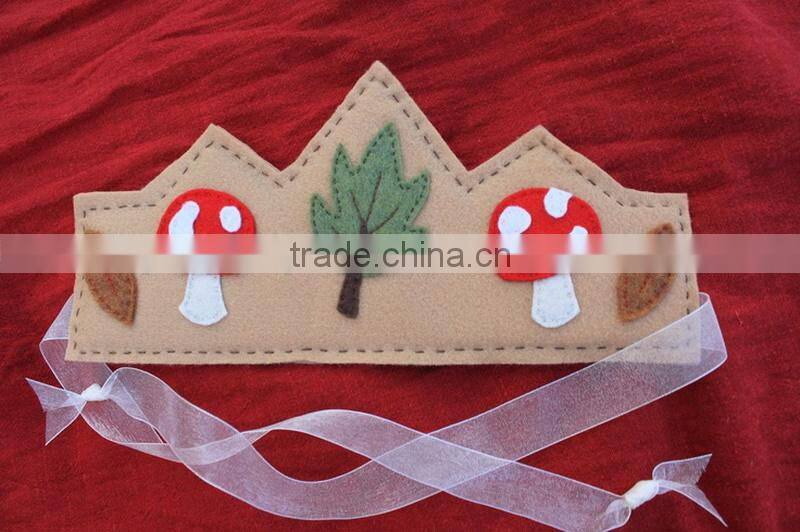 2017 new product hotsale wholesale China handmade party supply kids design felt princess cute girls crown headband with satin