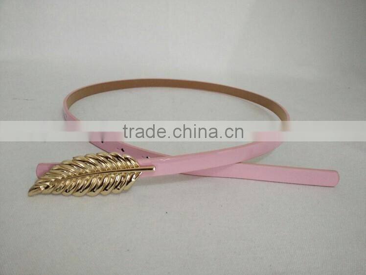 Wholesale leaf pattern alloy buckle sex women lady thin PU waist belt