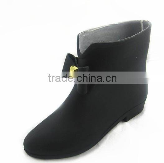 Stylish Multicolor Rain Boots For Women