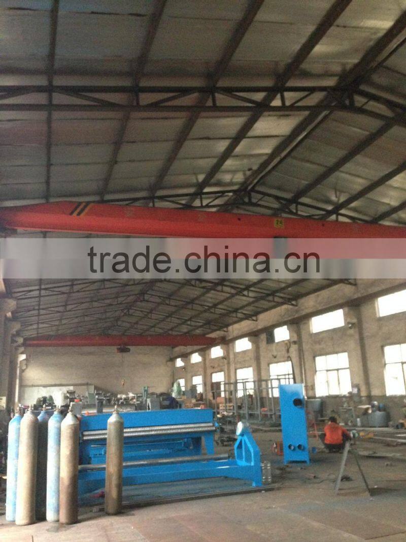 Automatic adjustment type cushion cloth renovating machine