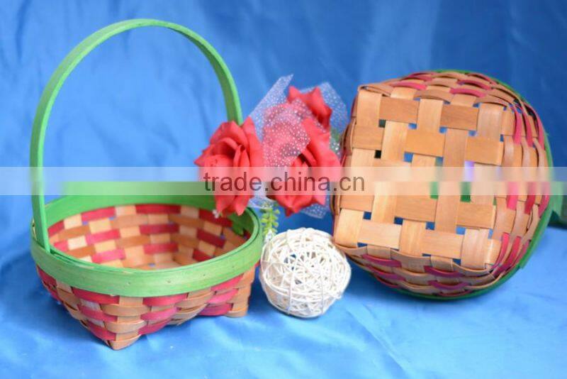 Compact and small round woven wooden picnic basket