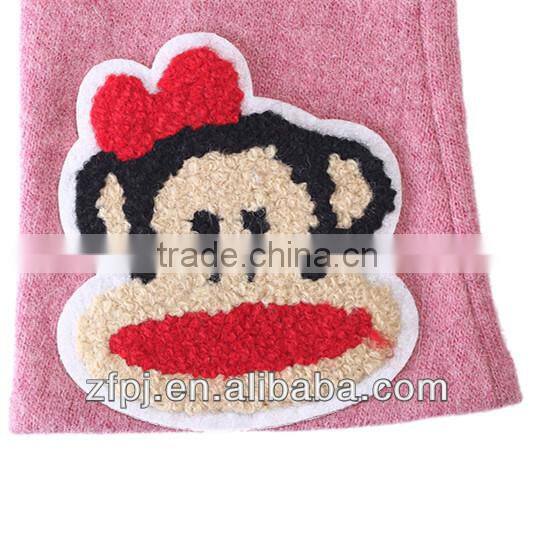Ladies cute wool gloves with embroidery