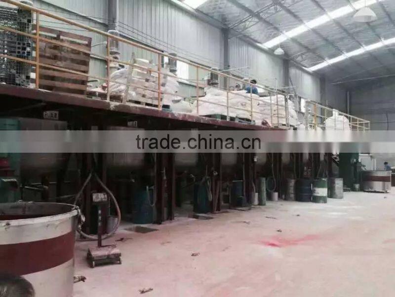 Breathable freely running track/low-cost plastic running track