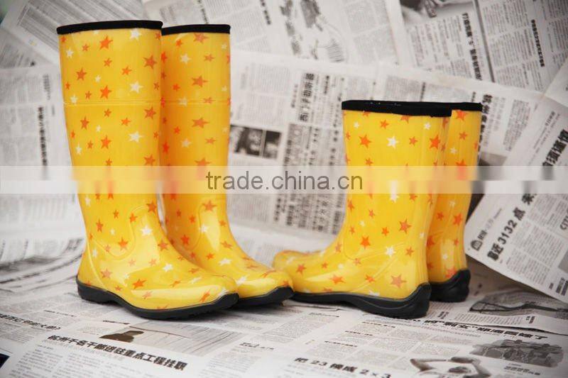 ladies rubber rain boots
