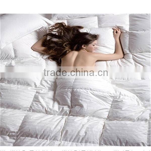 high quality high threads Goose Down Comforter, with white cotton shell