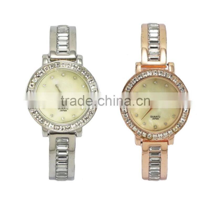 New models crystal and alloy watch women design quartz watch models