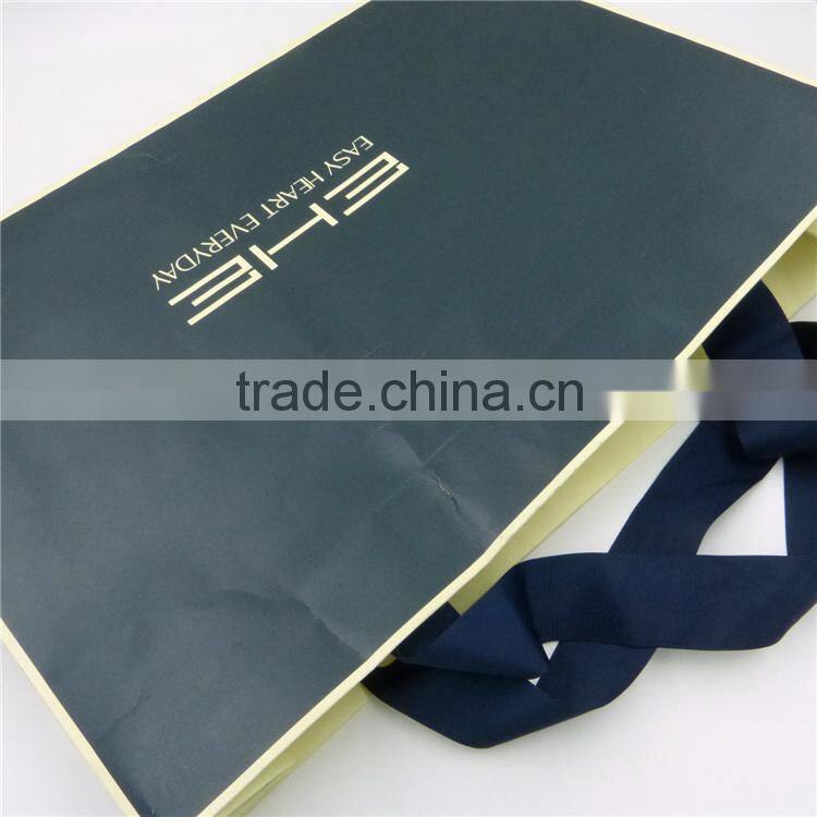 Promotion Shopping mall paper bag for suit and coat customized colorful high quality packaging paper bag gift bag MOQ 500Pcs