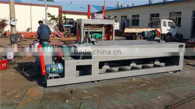 Automatic cutting combined machine/veneer peeling lathe with high efficiency