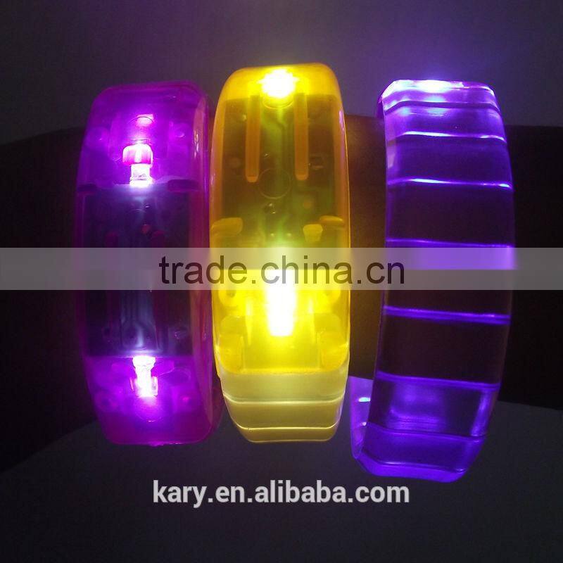 LED Plastic Bracelets For Promotional Paty Gifts 8'' LED Flashing Bracelet