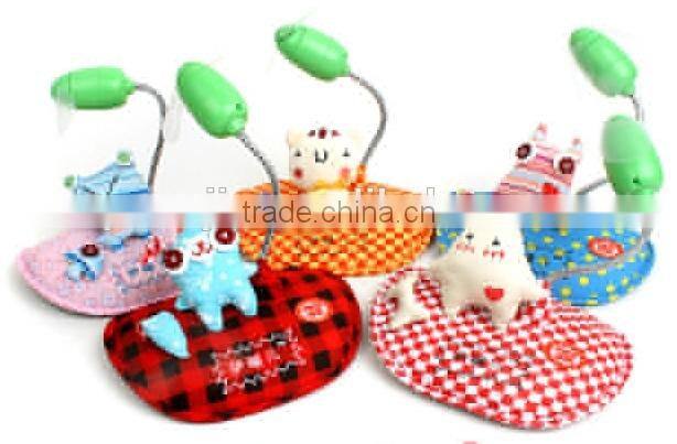 Supply Creative fashion Handmade cloth fan