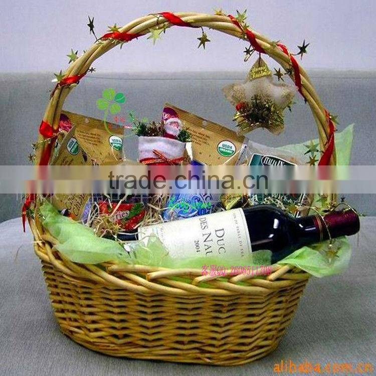 beautiful Christmas decoration wicker gift basket with handle