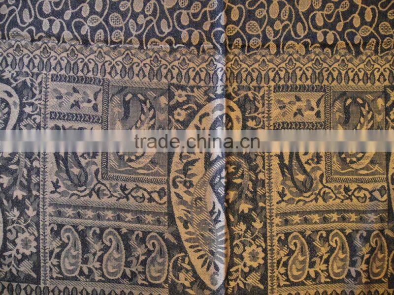 Wholesale factory classic rayon jacquard paisley floral latest shawl for women