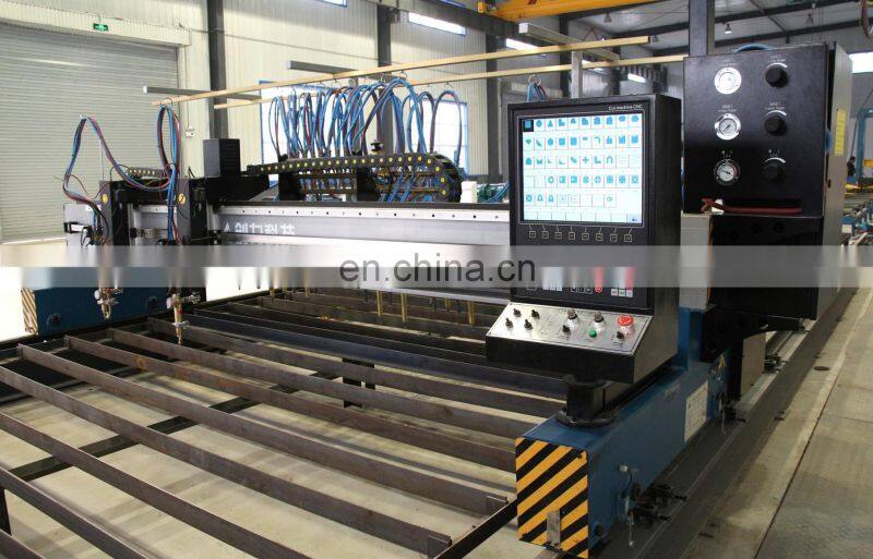 CNC MULTI TORCH CUTTING MACHINE