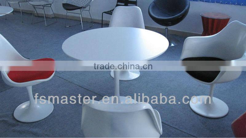 replica American design tulip table for dining room