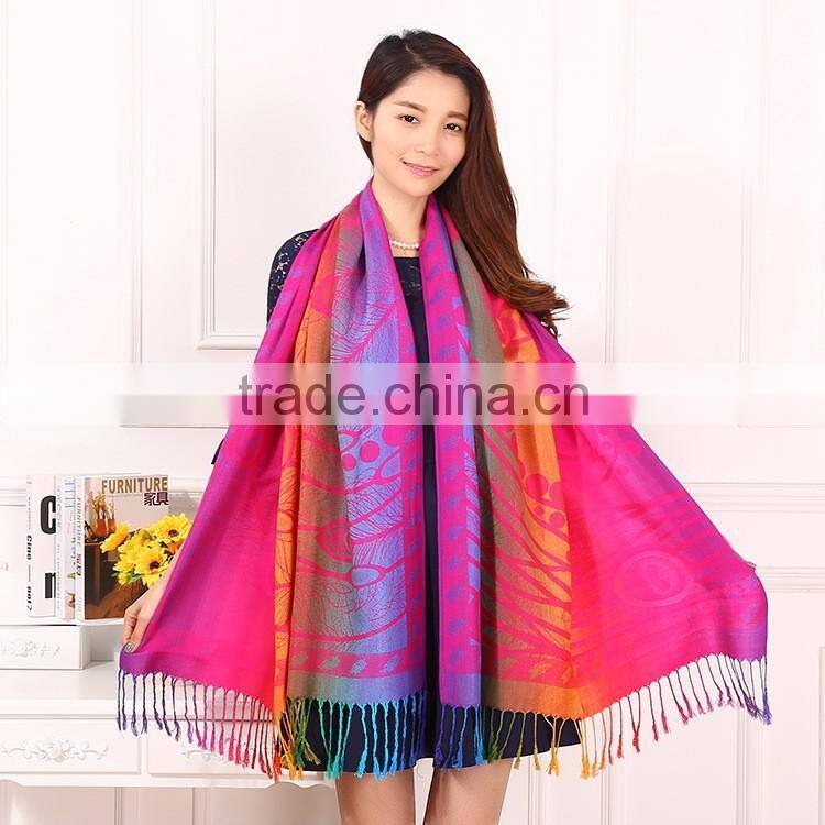 Latest Fashion Women Feather Jacquard Shawl