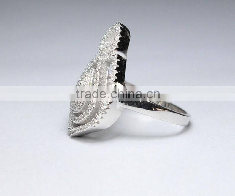 Crown Hollow Shape With AAA Cubic Zirconia Stone 925 Silver Party Rings