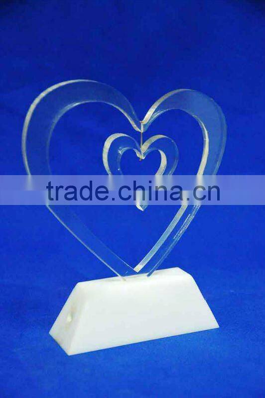 Top grade quality trophy with artificial style