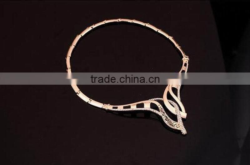 Wholesale Good Quality Wedding Jewelry Set Gold Metal Crystal Stone Knotted Necklace Earring Set 4PCS Jewelry Set For Women