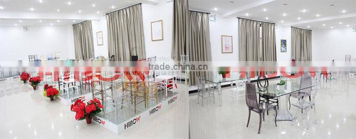 dark red folding plastic resin chairs
