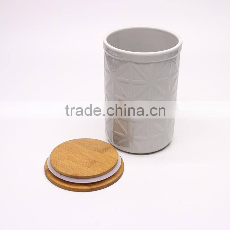 2016 Popular custom design seal ceramic different size spice jar seal with lid