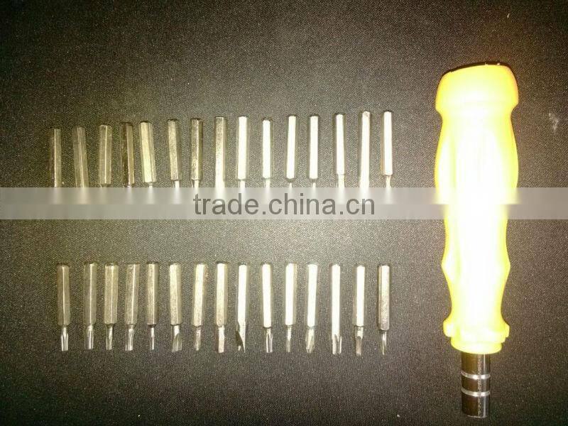 31pc PRECISION SCREWDRIVER SET MOBILE COMPUTER CONSOLE FOR IPHONE PC LAPTOPS