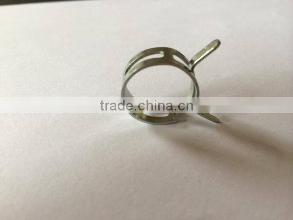 tension spring pipe clamp