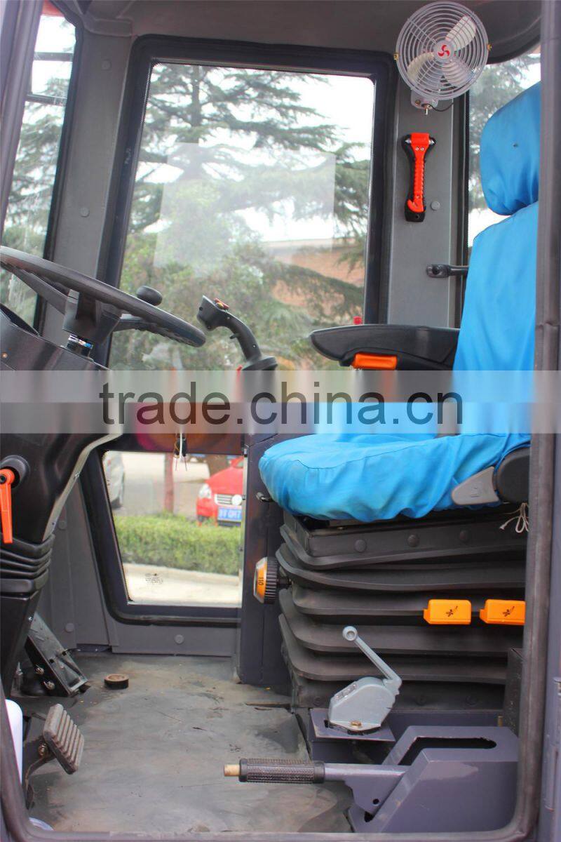 Everun Telescopic Wheel Loader ER1500 with Pallet Forks,Snow bucket