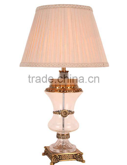 Vase design crystal body metal bottom table lamp with lampshade