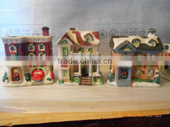 Set of 5 Christmas Village Houses & 6 People Figurines