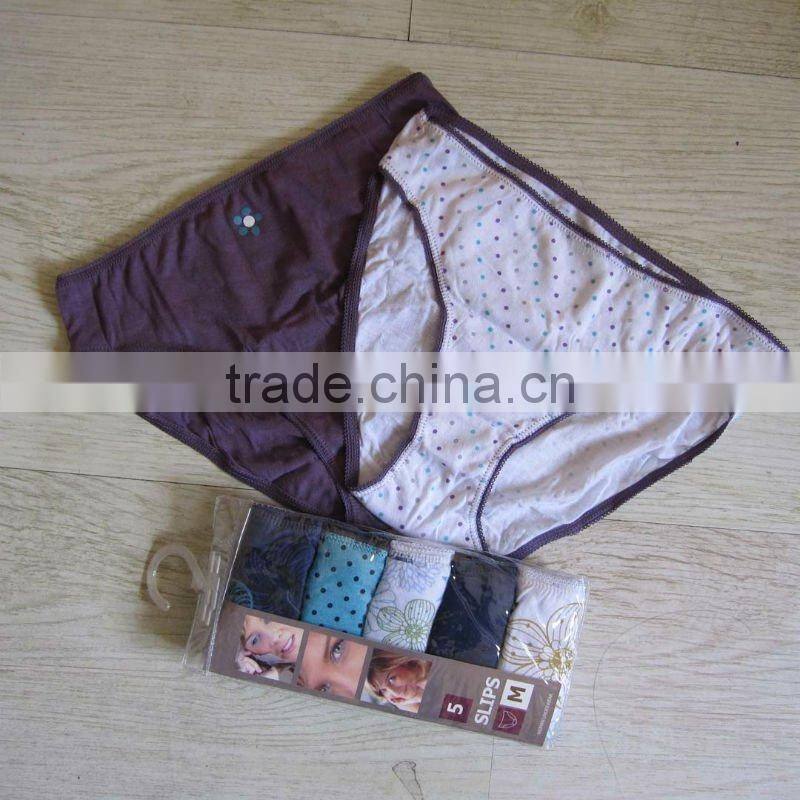 Stock Women Cotton Briefs, briefs inventory