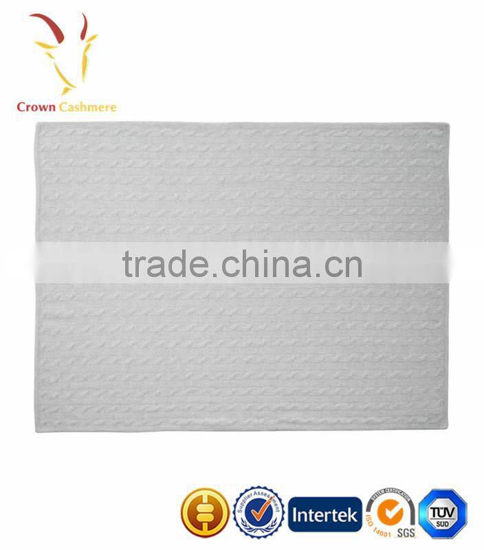 High Quality Knitted Cashmere Cable Baby Blanket Knit Infant Blanket