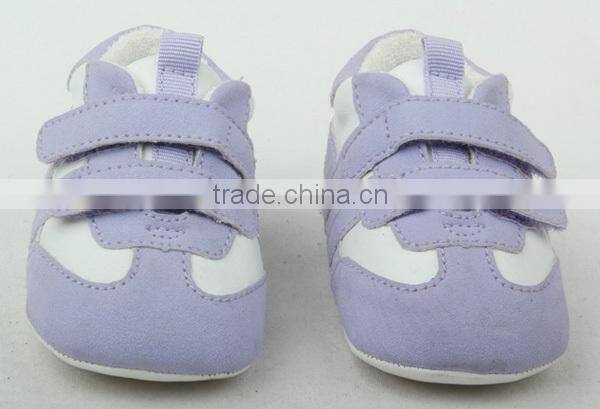 Wholesale breathable purple soccer shoes for babies