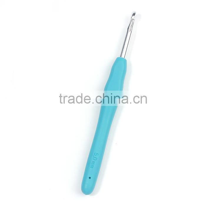 5mm TPR Aluminum Crochet Hooks Deep Blue 13.9cm(5 4/8") long, 2 PCs