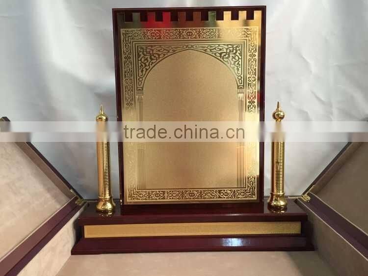 Super Quality Custom-Made Wooden Awards Plaque