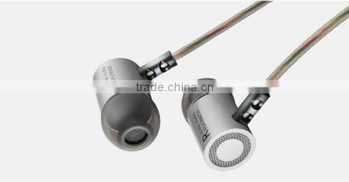 2016 popular Hi-Res Audio ED4.096030 Ear Headphone