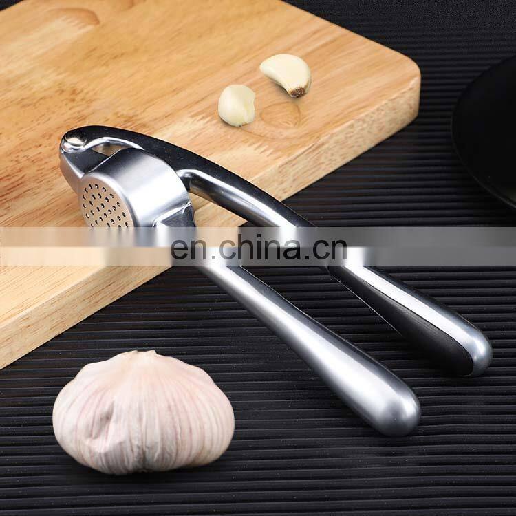 Custom Logo Amazon Online Shopping Kitchen Accessories Manual Stainless steel Garlic Press Crusher Mincer With Peeler And Brush