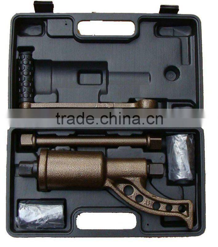 Manual torque wrench