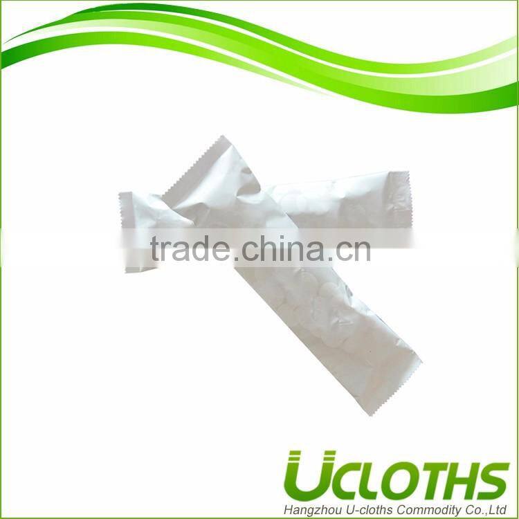 Eco-friendly cheap single pack restaurant wet wipes