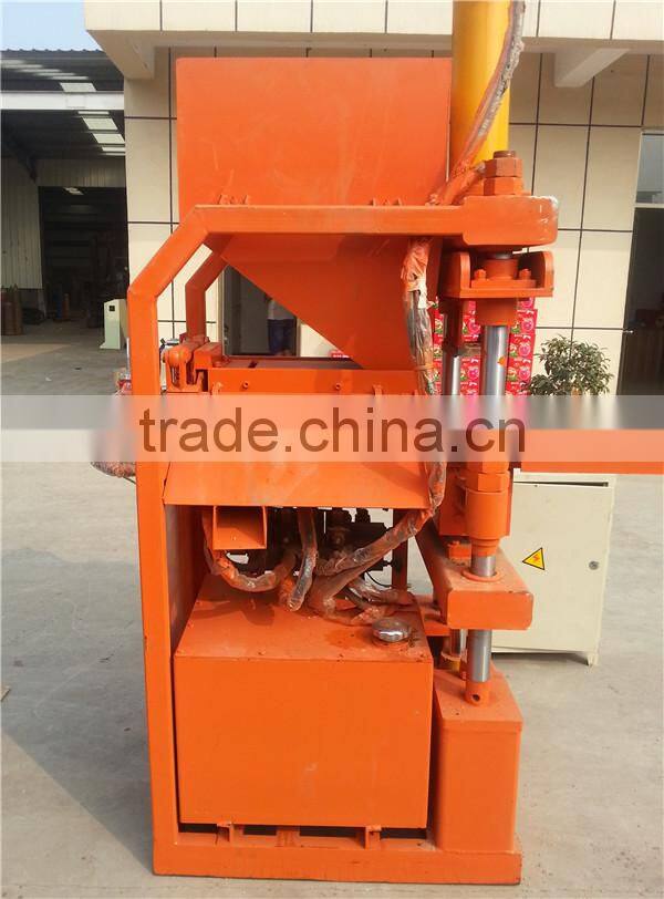 Hot sale high quality qt1-10 hand operated clay brick making machine