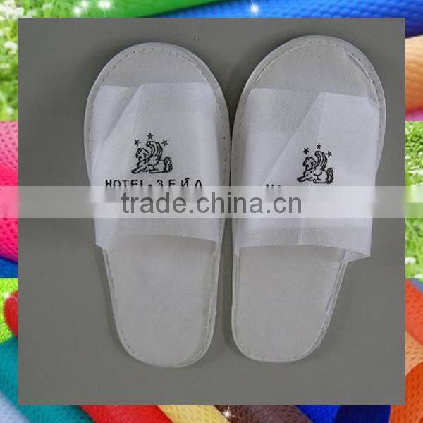 Comfertable and cheap nonwoven fabric slipper