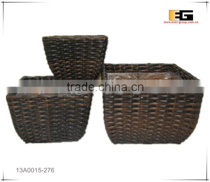 Plastic/PE rattan square with liner flower planter