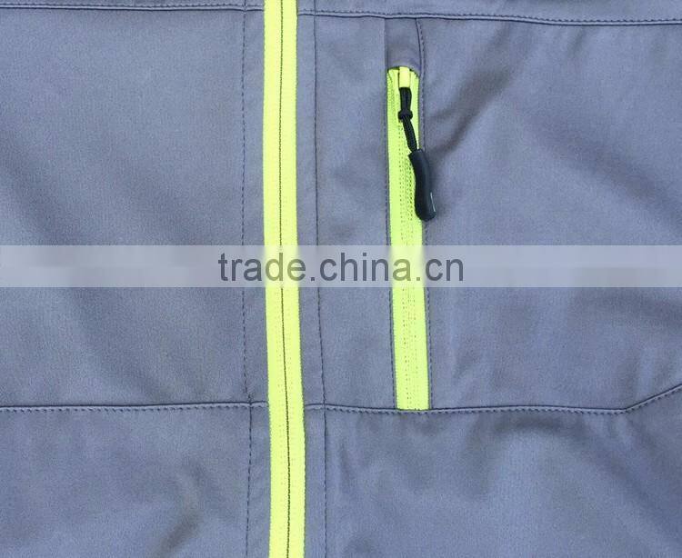OEM light softshell outdoor sportswear jacket men