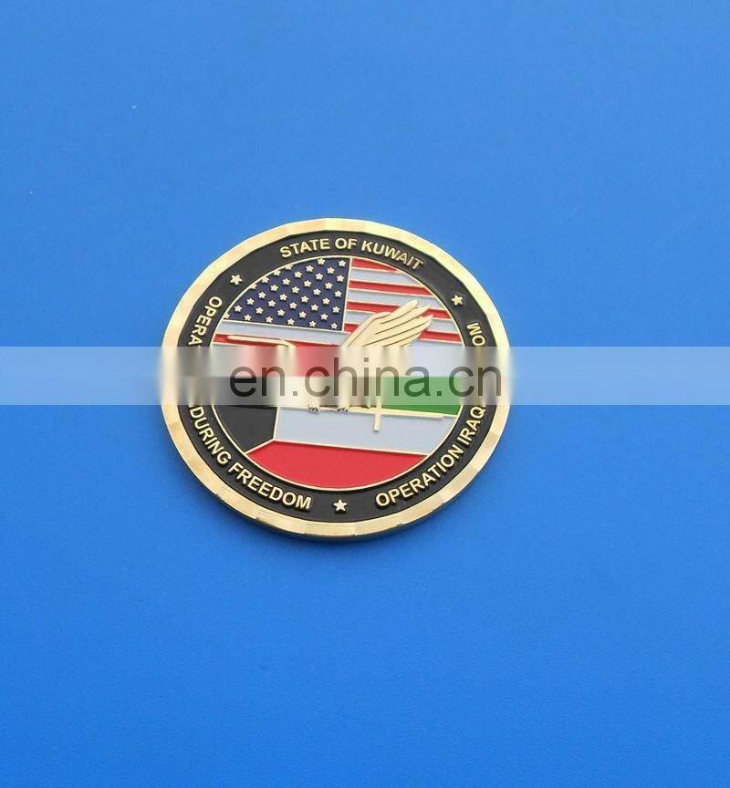state of kuwait and United states flag enamel gold coin