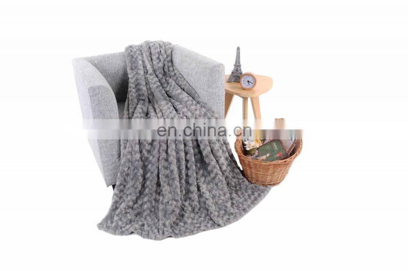 Low price supet soft comfortable faux PV fur mink blanket with brushed rose pattern