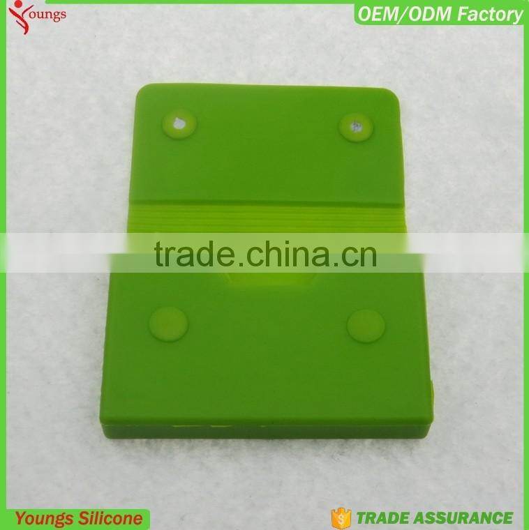 2016 wholesale colorful durable silicone magnetic card holder
