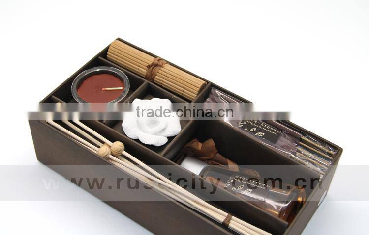 Home decoration glass bottle with essential oil reed diffuser with incense stick