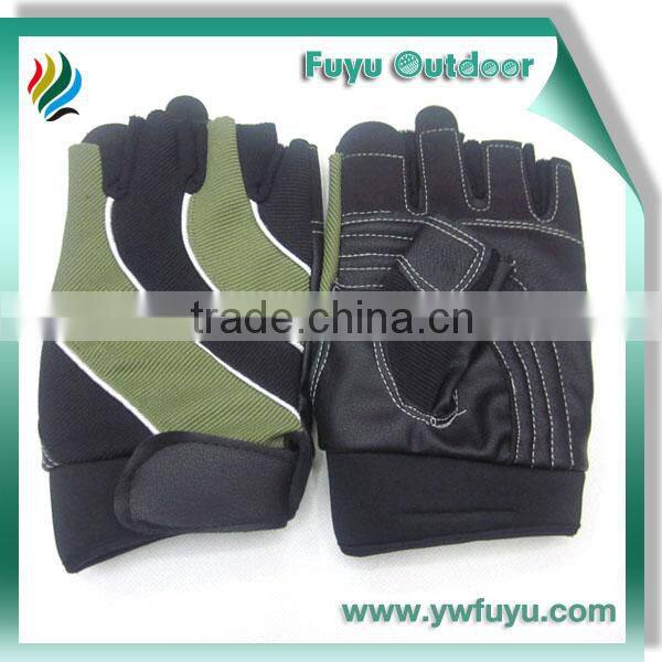 workout gloves woman