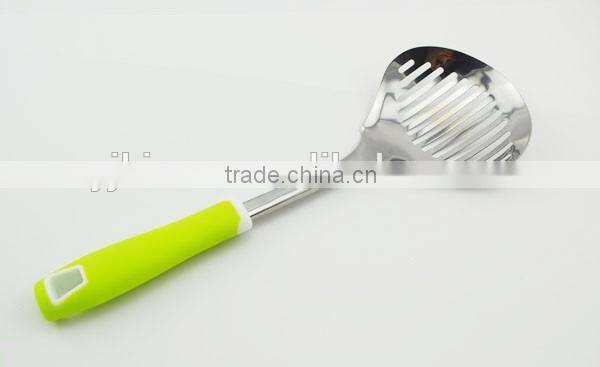 cooking gadget stainless steel strainer with soft plastic handle